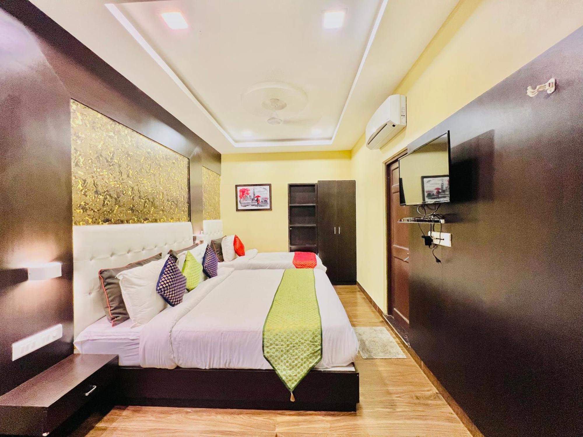 Hotel Grand Bhagwat, Udaipur Exterior photo